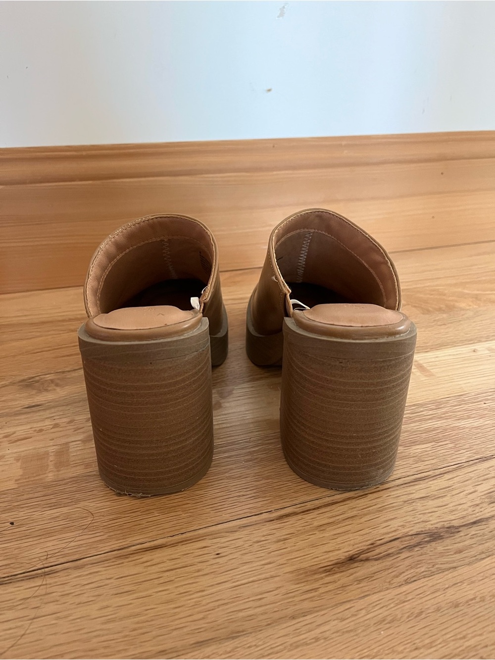 Universal Thread Tan Block Heel Mules
